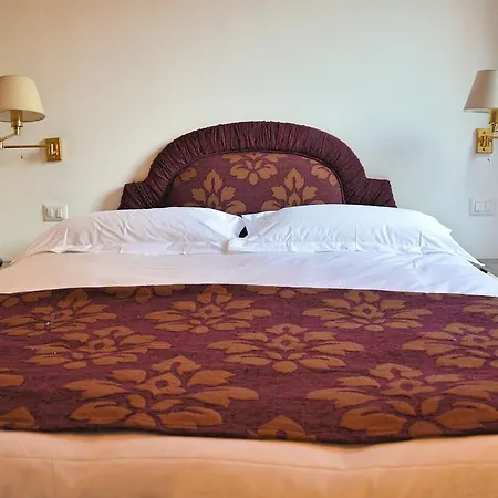 Pantheon Luxury Rom