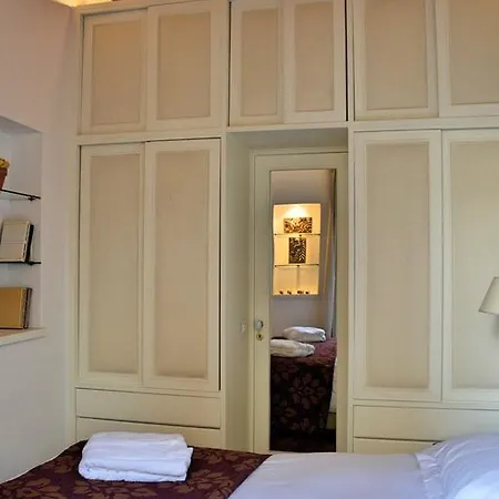 Lejlighed Pantheon Luxury *