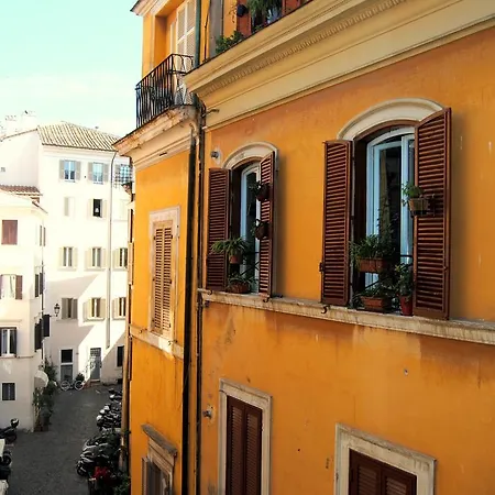 Pantheon Luxury Lejlighed